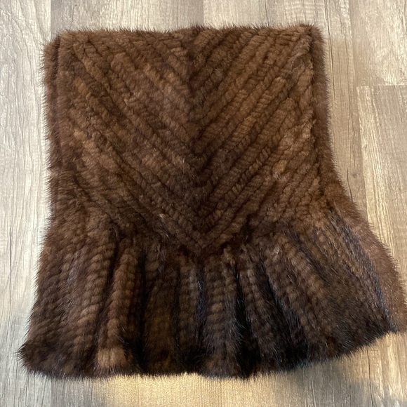 Kelli Kouri Mink Wrap - Picture 2 of 4
